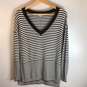 Kismet Size Medium Lightweight Sweater Tunic